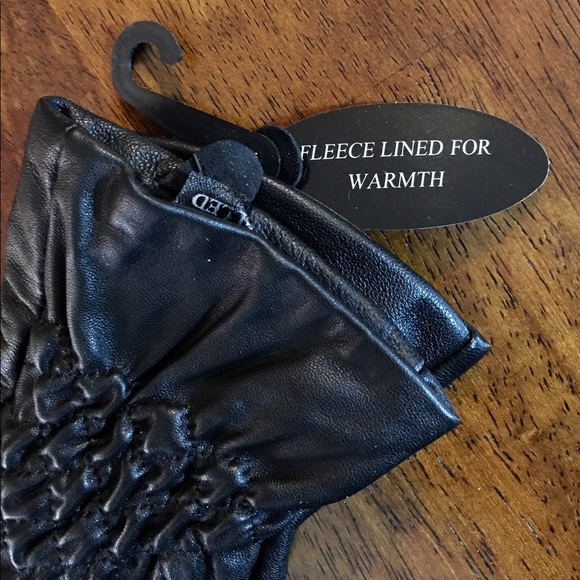 NWT. “Excelled” Women’s Lamb Leather Gloves - Picture 2 of 7